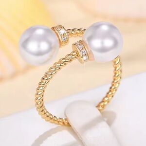 2x pearl Gold Pearl Twist with diamond Ring adjustable